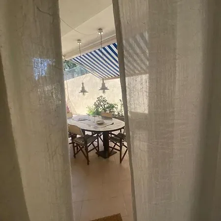 Appartamento Casa Nicla: Trilocale A 150mt Dal Mare Con Ampio Terrazzo Alassio