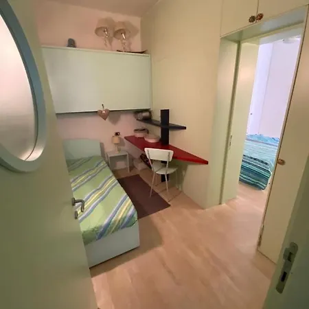 Casa Nicla: Trilocale A 150mt Dal Mare Con Ampio Terrazzo * Alassio