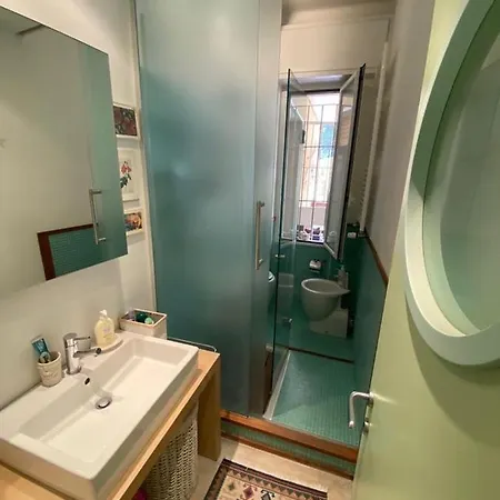 Appartamento Casa Nicla: Trilocale A 150mt Dal Mare Con Ampio Terrazzo Alassio