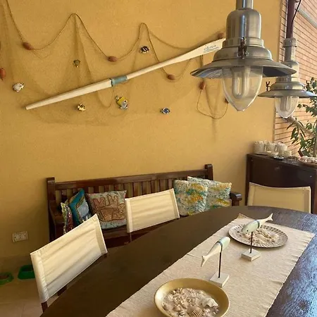 Appartamento Casa Nicla: Trilocale A 150mt Dal Mare Con Ampio Terrazzo Alassio